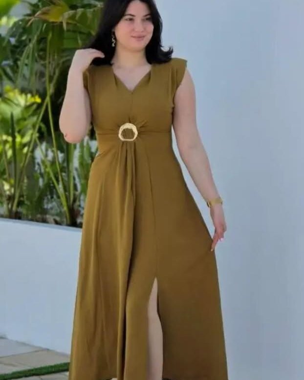 ROBE AVEC BOUCLE