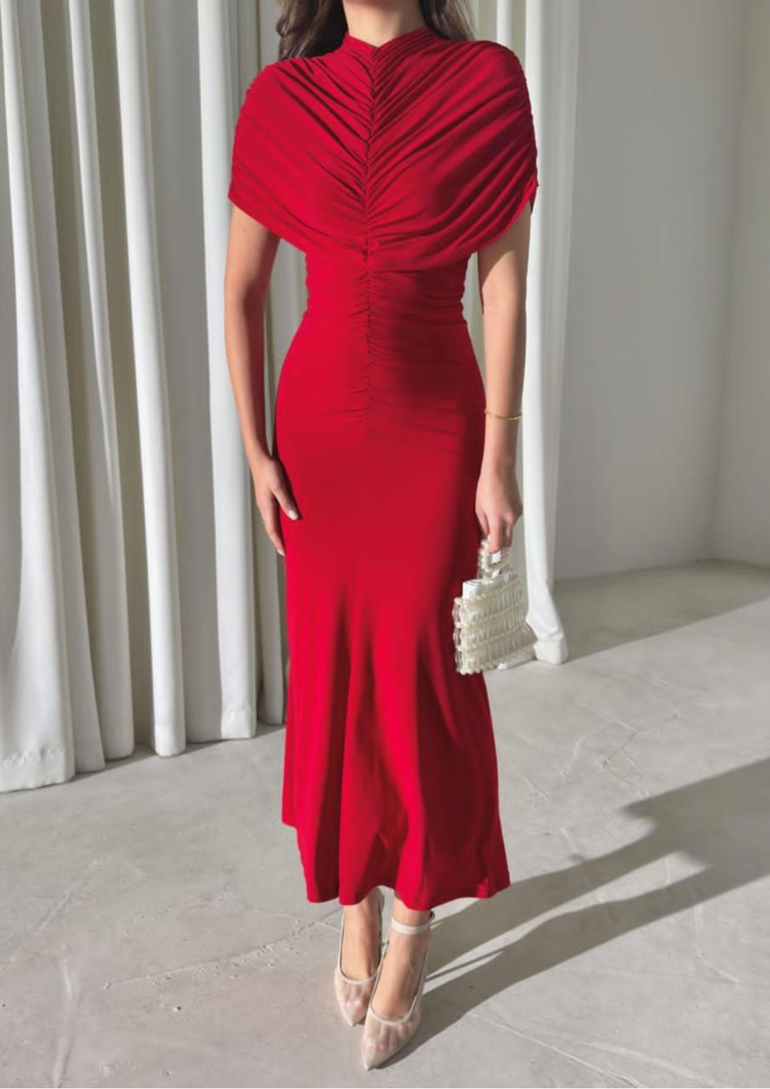 ROBE SIMPLE COL FERMER