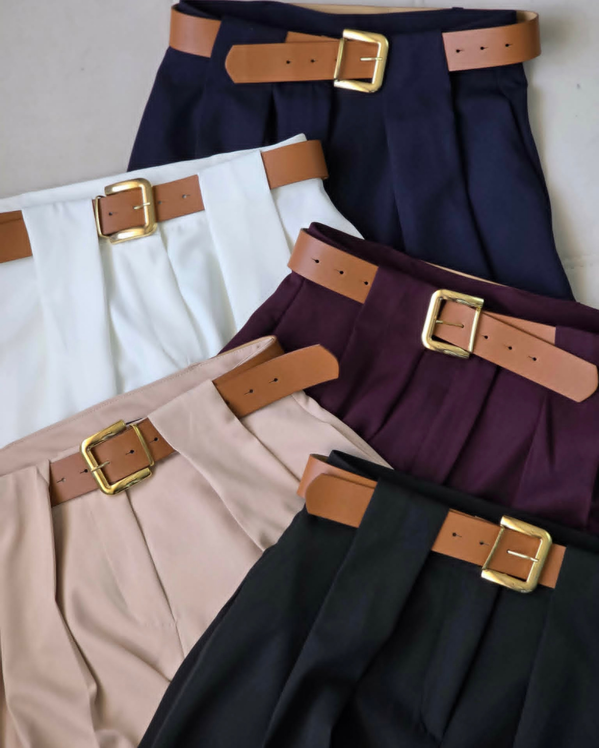 PANTALON LARGE AVEC CEINTURE